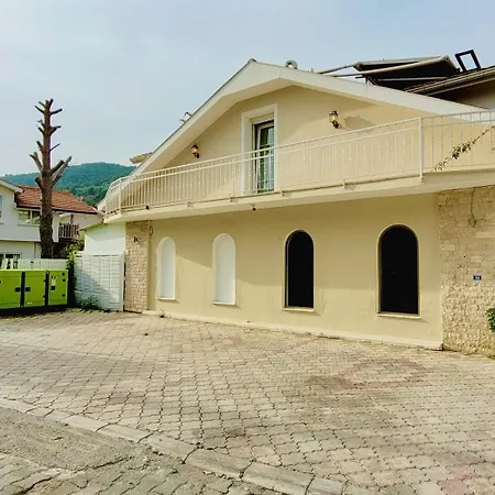 Arp Hotel